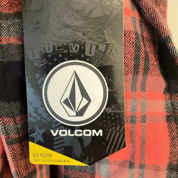 Boy’s Volcom Red and Black Plaid Shirt size Medium NWT - Picture 3 of 3